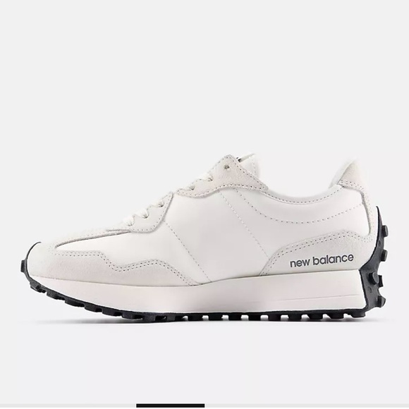 NEW BALANCE 327 IN SEA SALT W/ CASTLEROCK - Picture 3 of 13